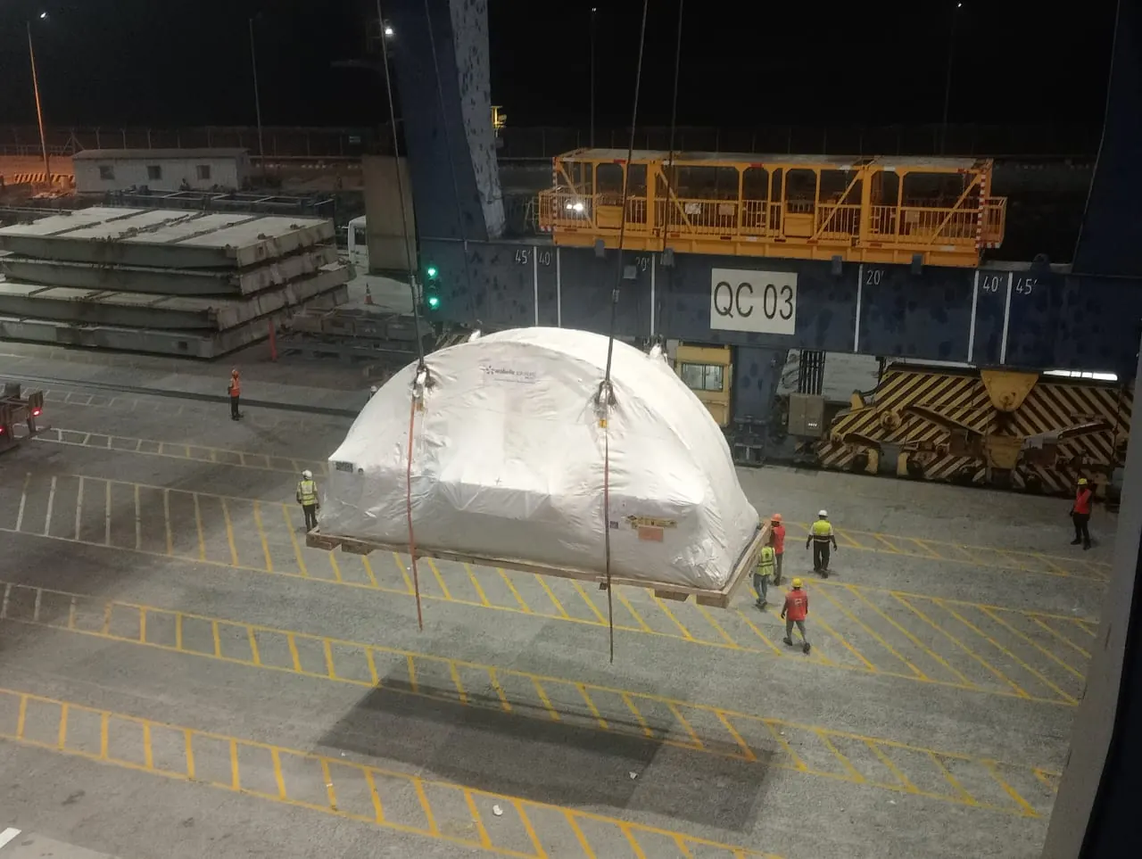 Port cargo handling